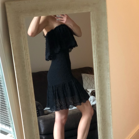 Sleeveless black dress - Picture 3 of 5